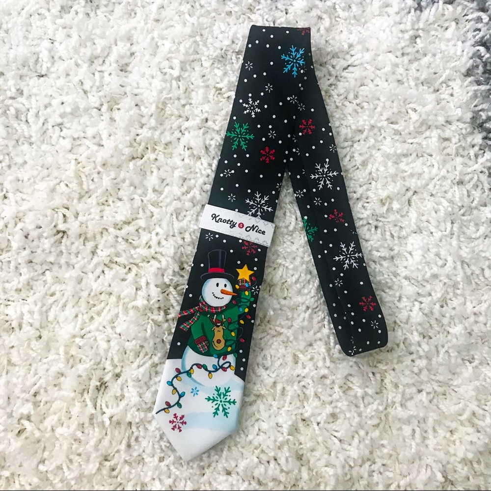 Winter Christmas Holiday Snowman Snowflake Tie